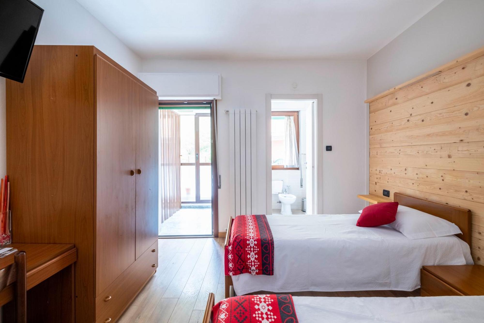 B&B Castello Cimbergo الغرفة الصورة